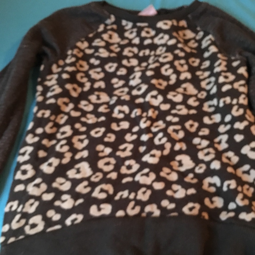 Five Girls Sweatshirts